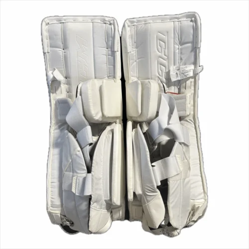 CCM Extreme Flex 5.5 - New Goalie Pad Set - Junior (White) -Hockey Stick Market IMG 3920 scaled