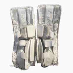 CCM Extreme Flex 5.5 - Used Junior Goalie Pad Set (White) -Hockey Stick Market IMG 3921