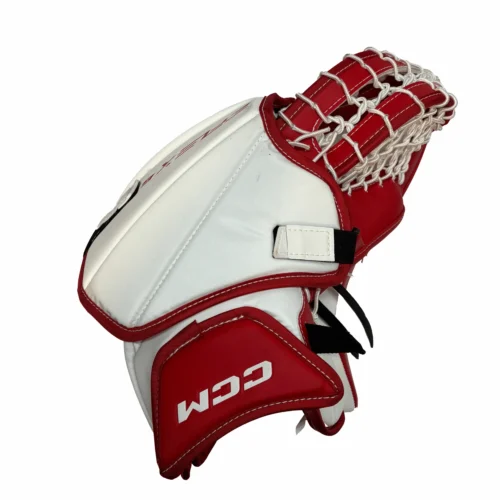 CCM Extreme Flex 6 - New Pro Stock Goalie Glove (White/Red) 4 CCM Extreme Flex 6 - New Pro Stock Goalie Glove (White/Red) -Hockey Stick Market IMG 3980 scaled