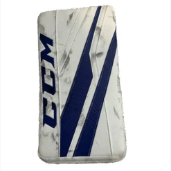 CCM Extreme Flex E3.9 - Used Full Right Senior Goalie Blocker (White/Blue)
