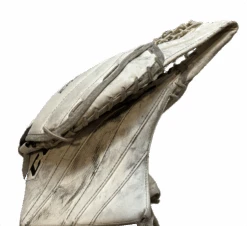 CCM Extreme Flex 5.5 - Used Full Right Junior Goalie Glove (White) -Hockey Stick Market IMG 3996 063086a6 f948 430f 8349 11949b8b8107