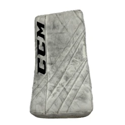 CCM Extreme Flex 5.5 - Used Full Right Junior Goalie Blocker (White)