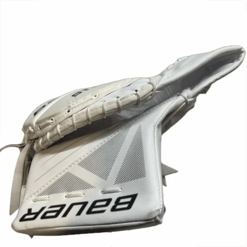 Bauer Supreme S170 - New Full Right Goalie Trapper - Junior (White) 5 Bauer Supreme S170 - New Full Right Goalie Trapper - Junior (White) -Hockey Stick Market IMG 4086 5578cccf d347 4fa4 b296 db4068b6c0d7 scaled