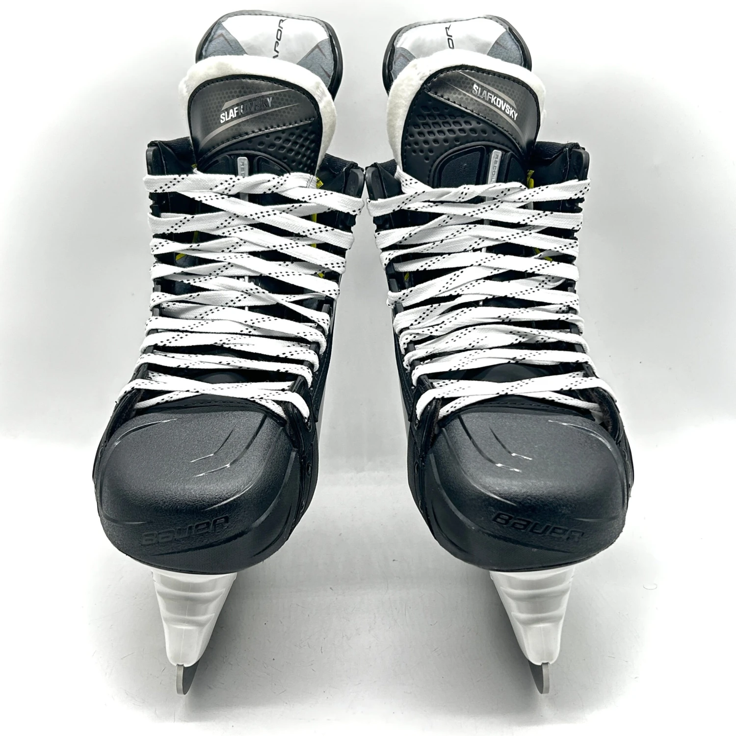 Bauer Vapor Hyperlite 2 - NHL Pro Stock Skates - Juraj Slafkovsky - Size 11.5E 2 Bauer Vapor Hyperlite 2 - NHL Pro Stock Skates - Juraj Slafkovsky - Size 11.5E - Image 2