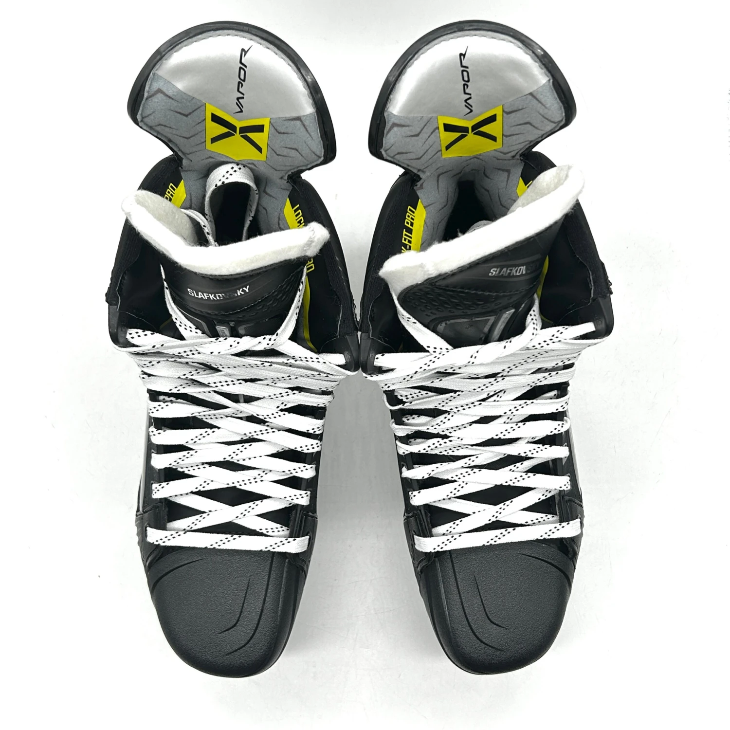 Bauer Vapor Hyperlite 2 - NHL Pro Stock Skates - Juraj Slafkovsky - Size 11.5E 3 Bauer Vapor Hyperlite 2 - NHL Pro Stock Skates - Juraj Slafkovsky - Size 11.5E - Image 3