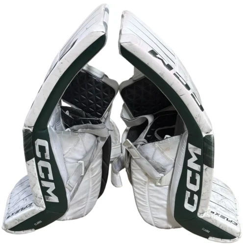 CCM Extreme Flex 6 - Used Pro Stock Goalie Pads (White/Green) 8 CCM Extreme Flex 6 - Used Pro Stock Goalie Pads (White/Green) -Hockey Stick Market Image 20250317 160441 142 transparent Craiyon