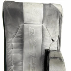 CCM Extreme Flex 6 - Used Pro Stock Goalie Pads (White/Green) 9 CCM Extreme Flex 6 - Used Pro Stock Goalie Pads (White/Green) -Hockey Stick Market Image 20250317 160441 374 transparent Craiyon