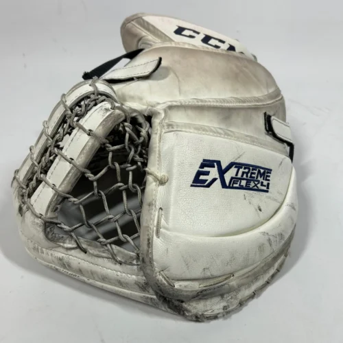 CCM Extreme Flex 4 - Used Pro Stock Goalie Glove (White/Navy/Red) -Hockey Stick Market Photo2023 11 10 124549PM scaled