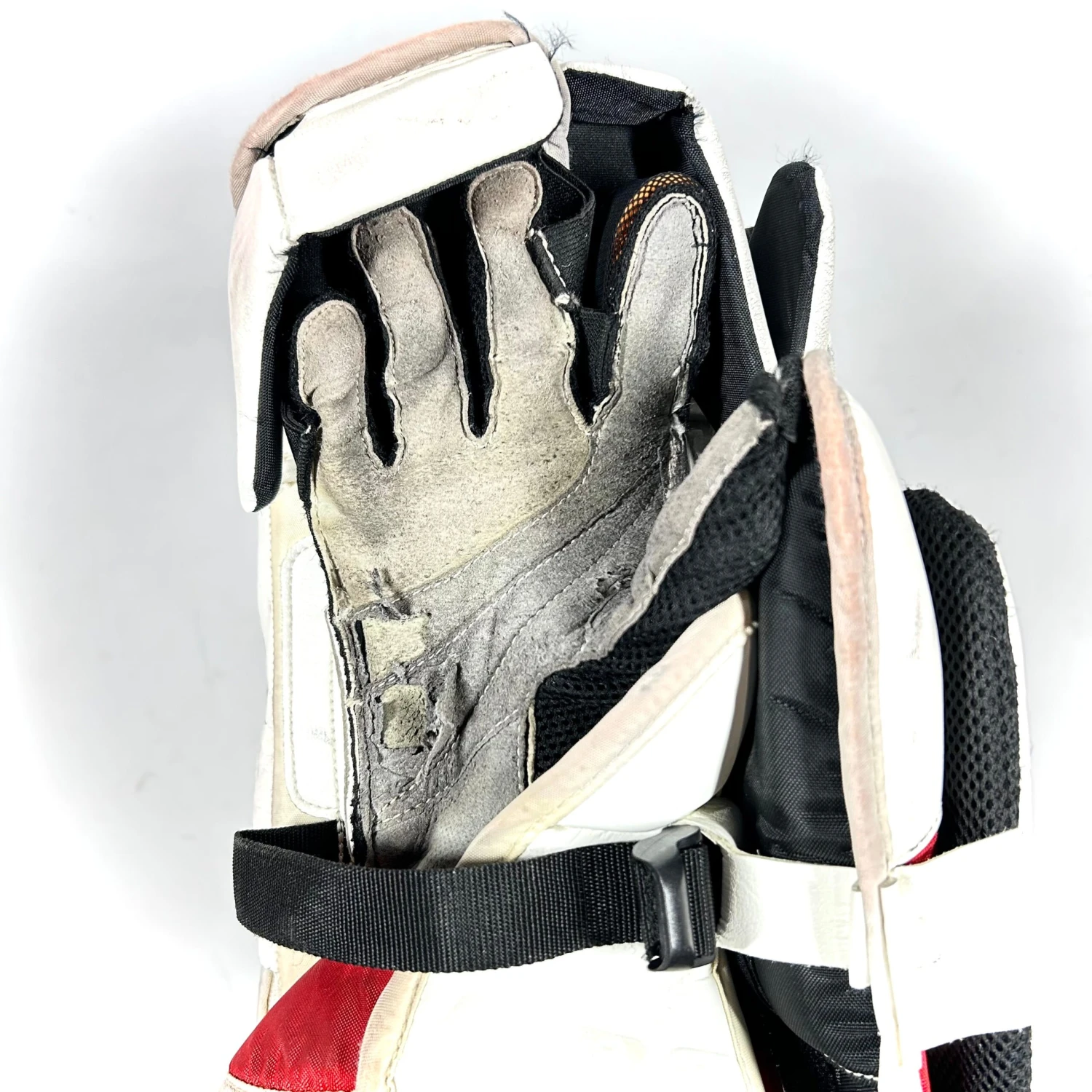 CCM Extreme Flex 5 - Used Goalie Blocker (Blue/Red/White) 3 CCM Extreme Flex 5 - Used Goalie Blocker (Blue/Red/White) - Image 3