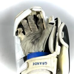 Vaughn Velocity VE8 Pro Carbon - Used Pro Stock Goalie Blocker (White/Blue/Black) -Hockey Stick Market Photo2024 01 10 25850PM