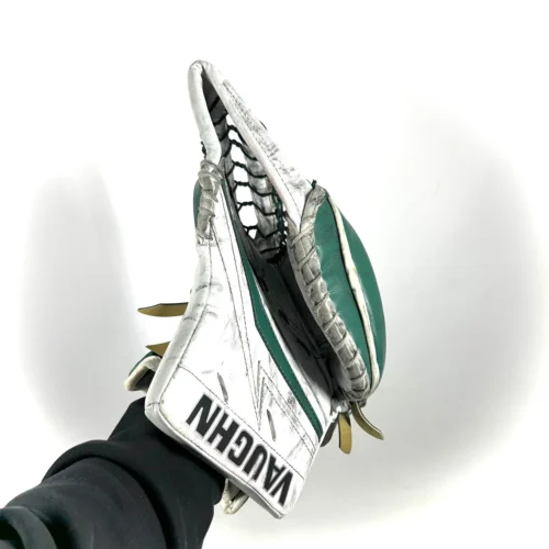 Vaughn Velocity V9 - Used Pro Stock Goalie Glove (White/Green) -Hockey Stick Market Photo2024 01 29 31452PM scaled