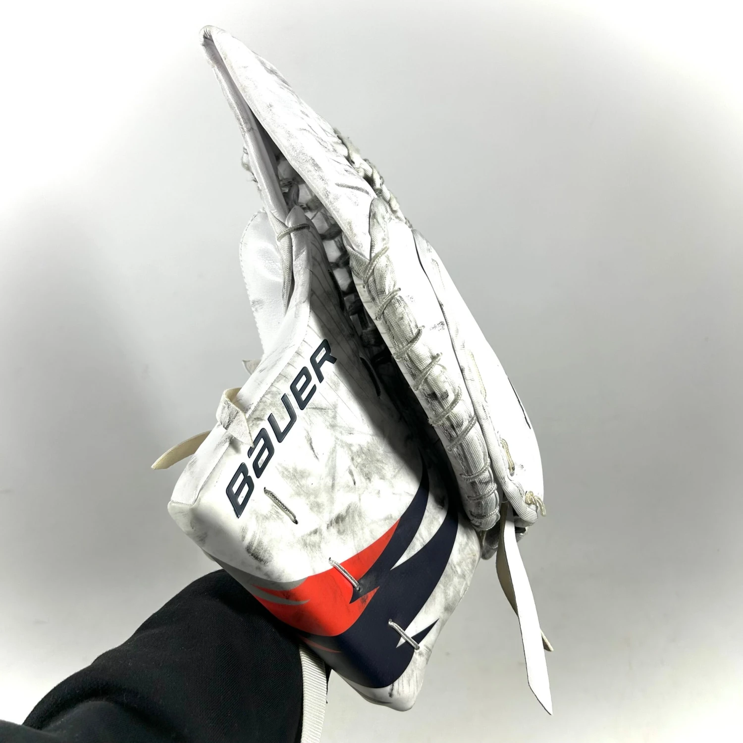 Bauer Supreme Mach - Used Pro Stock Goalie Glove (White) 2 Bauer Supreme Mach - Used Pro Stock Goalie Glove (White) - Image 2