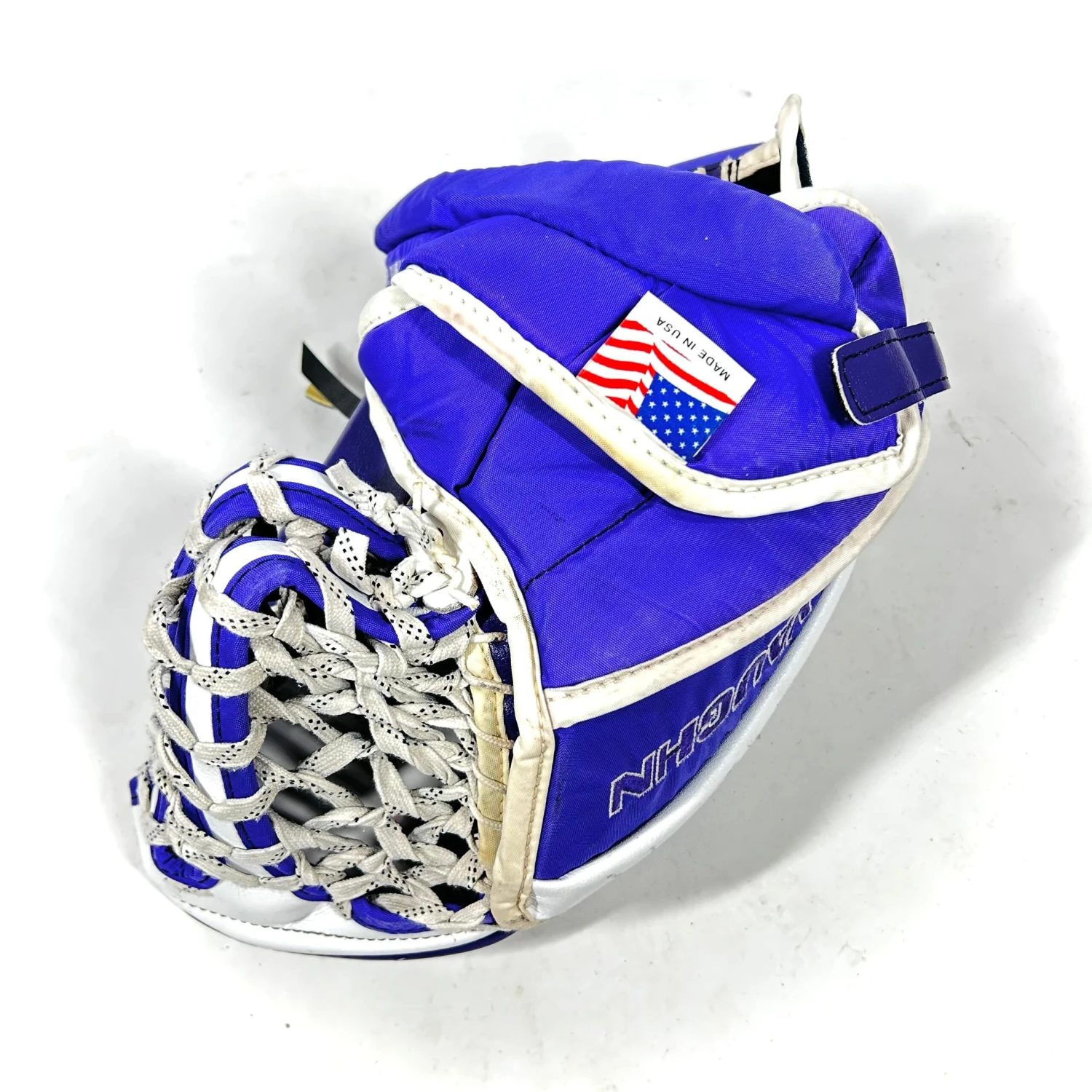 Vaughn SLR2 - Used Pro Stock Goalie Glove (Purple/White) 2 Vaughn SLR2 - Used Pro Stock Goalie Glove (Purple/White) - Image 2
