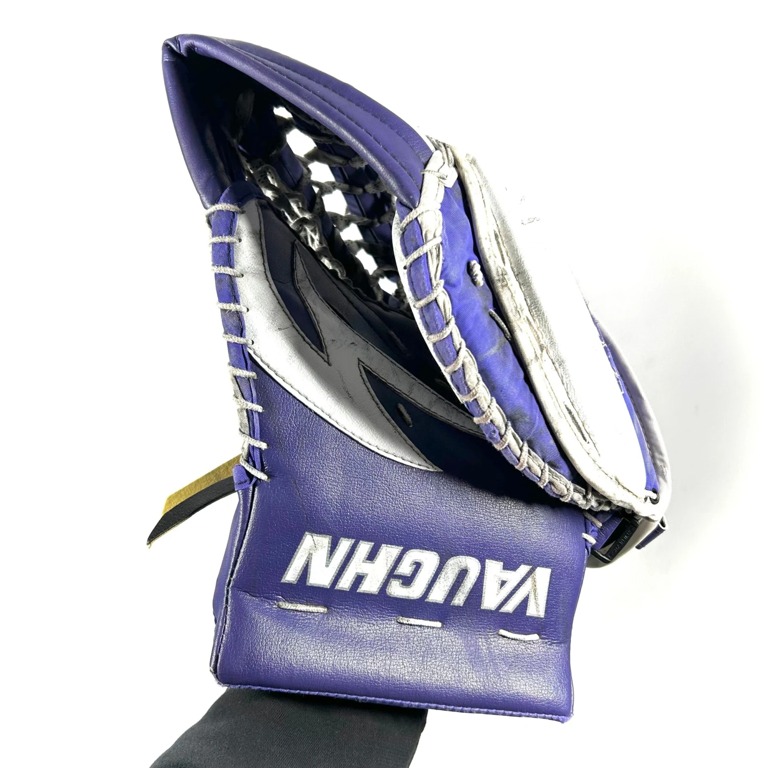 Vaughn SLR2 - Used Pro Stock Goalie Glove (Purple/White) 3 Vaughn SLR2 - Used Pro Stock Goalie Glove (Purple/White) - Image 3