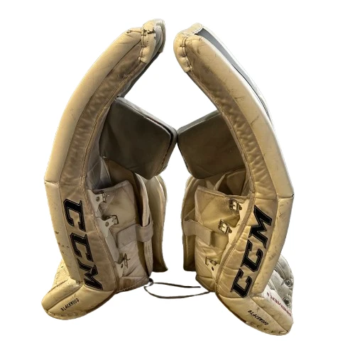 CCM Premier II - Used Pro Stock Goalie Pads (White/Red/Black) 4 CCM Premier II - Used Pro Stock Goalie Pads (White/Red/Black) - Image 4