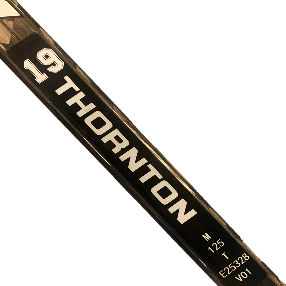 Joe Thornton Pro Stock - CCM Ribcor Trigger 4 Pro (NHL) 4 Joe Thornton Pro Stock - CCM Ribcor Trigger 4 Pro (NHL) - Image 4