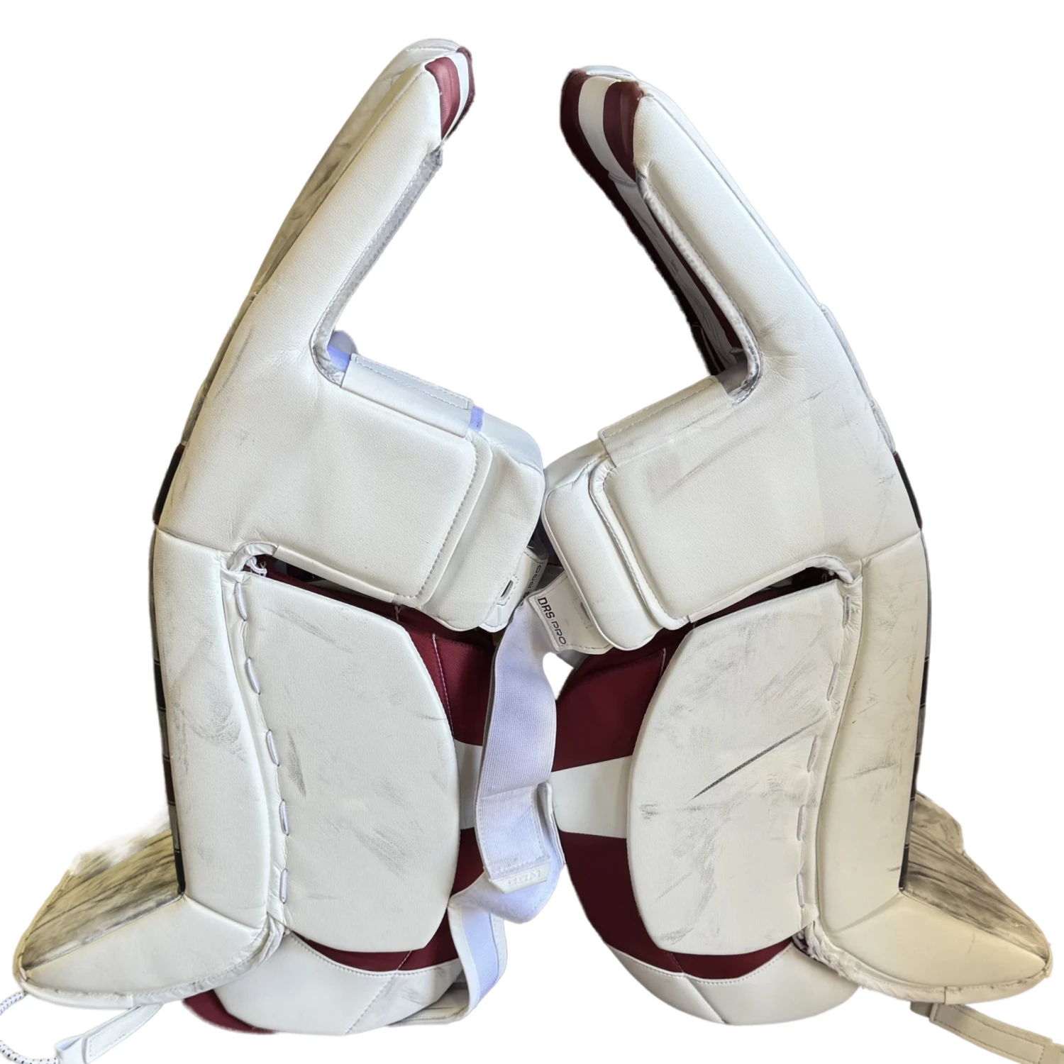CCM Extreme Flex 6 - Used Pro Stock Goalie Full Set (White/Maroon/Black) 5 CCM Extreme Flex 6 - Used Pro Stock Goalie Full Set (White/Maroon/Black) - Image 5