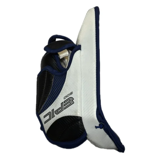 Vaughn Epic 800 - Used Junior Goalie Blocker (White/Blue/Black) 7 Vaughn Epic 800 - Used Junior Goalie Blocker (White/Blue/Black) -Hockey Stick Market image0 5 scaled