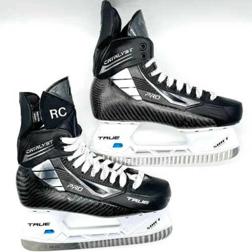 True - Catalyst Pro Custom Pro Stock Skates - Size 8 -Hockey Stick Market unnamed 3f9df1de 65ae 45c2 bb9e cfff17ffba6f