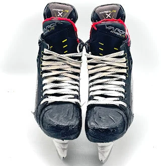 Bauer Vapor Hyperlite - Used Pro Stock Hockey Skate - Size 4.5 Fit 1 1 Bauer Vapor Hyperlite - Used Pro Stock Hockey Skate - Size 4.5 Fit 1